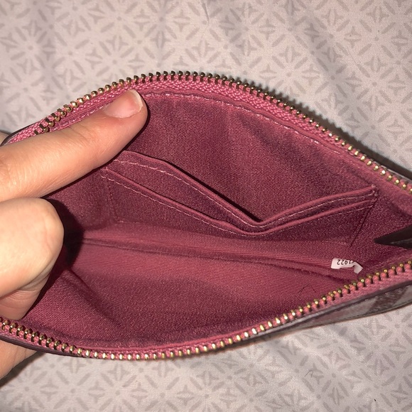 NEVER USED coach wristlet - Picture 4 of 4